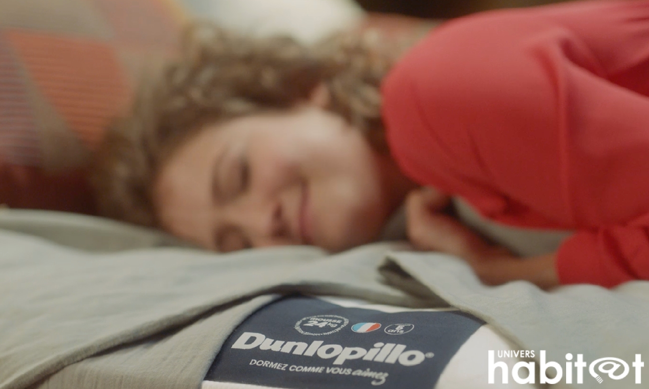 Dunlopillo s’affiche pendant un mois sur les grands médias nationaux